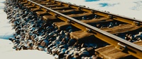 tracks_pebbles.png